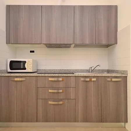 Functional Flat Just 50mt From The リニャーノ・サッビアドーロ