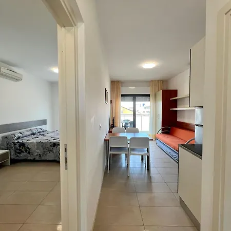 Functional Flat Just 50mt From The דירה *
