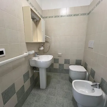 Functional Flat Just 50mt From The アパート *